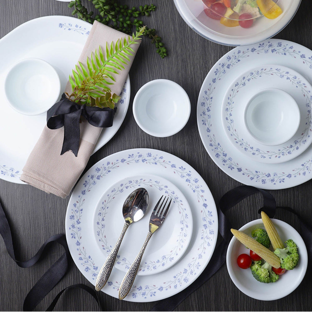 Corelle Livingware Round Lilac Blush 30 Pcs Dinner Set