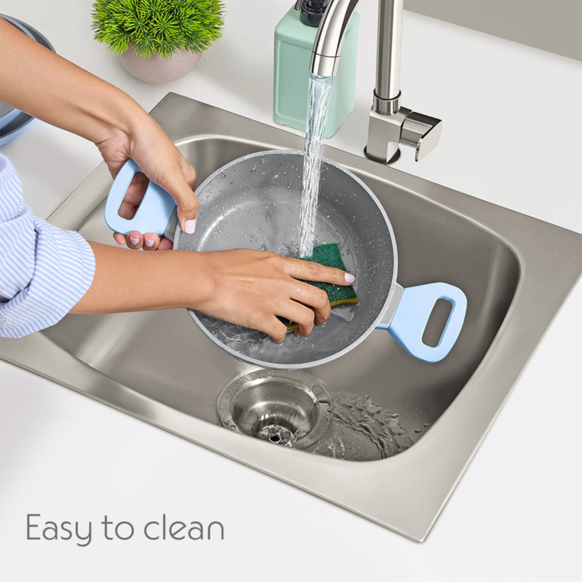 Borosil Vajra Ceramic Casserole With Glass Lid