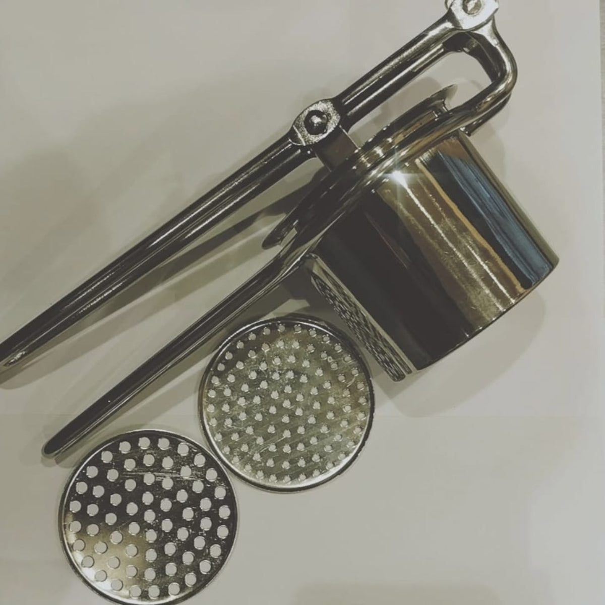 Stainless Steel Fruit and Vegetable Masher/ Mesher and Squeezer